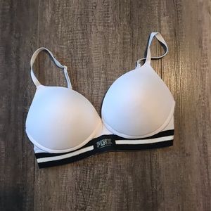 Victoria Secret PINK wireless white bra size 34D